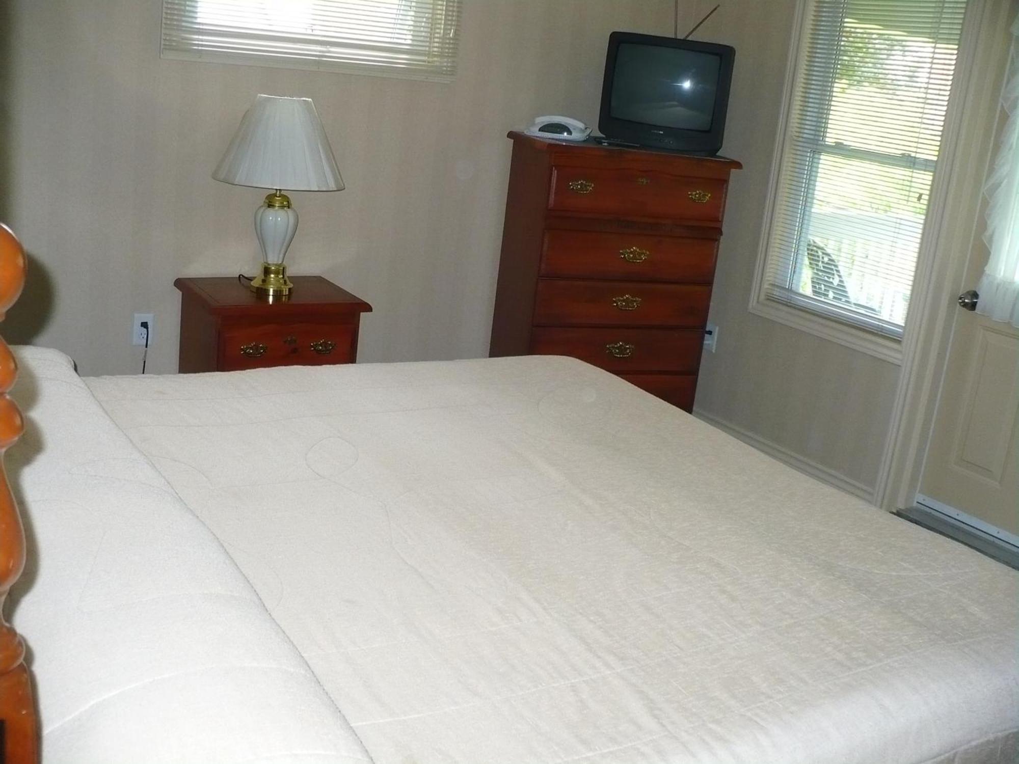 King Room,1580539849:JPEG