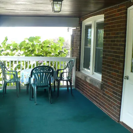 Rainbow Bed & Breakfast-3